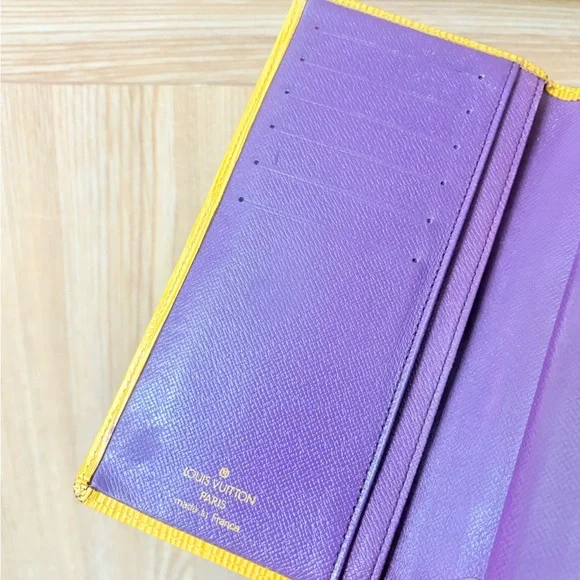 Auth Louis Vuitton Epi kiss-lock long wallet Clutch - Picture 7 of 15